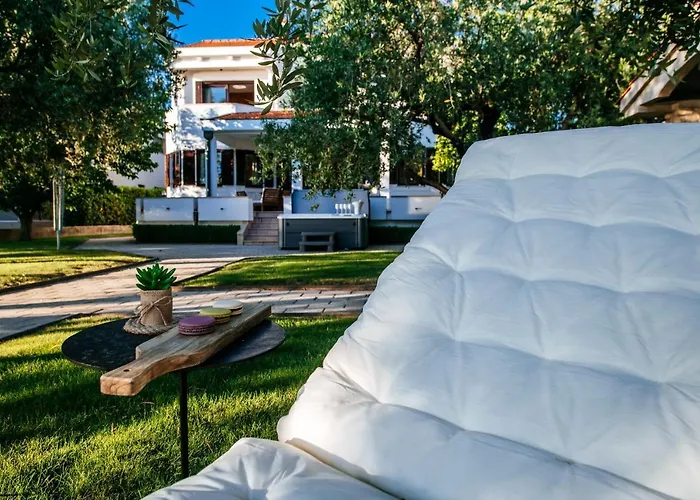 ヴィラ Sonik ザダル